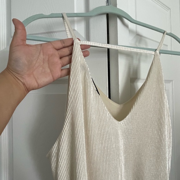 L light cream/light champagne dress - Picture 5 of 8